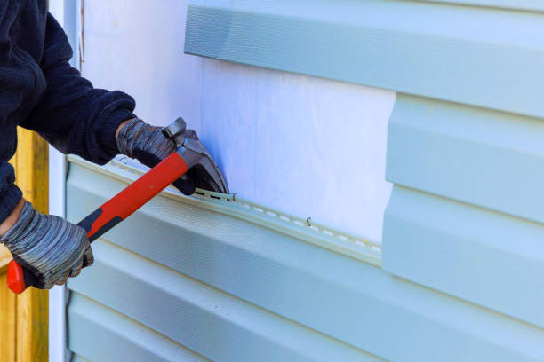 Trusted Emergency Siding Repair service in Dundee, FL - Creative Siding